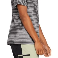 Volcom Static Stripe Crew Short Sleeve T-Shirt In Black -Volcom volcom static stripe crew short sleeve t shirt black a0112302 blk b4 aslfh9eigynubd9g